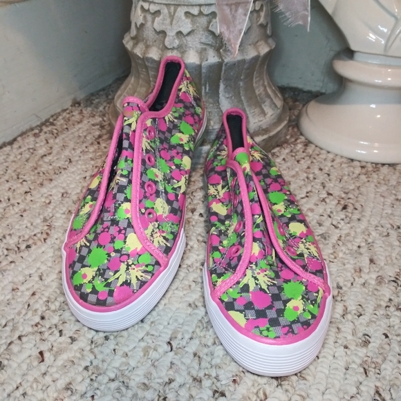 Keds Dahlia Gray Checkerboard Pink, Green, Yellow & Gray Paint Splatter Sneakers - Picture 2 of 12